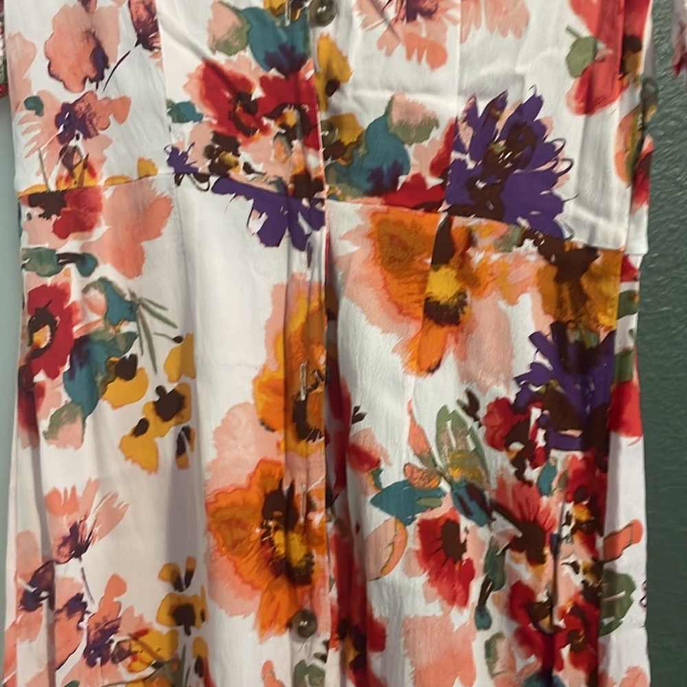 Spring dress - Picture 2 of 3